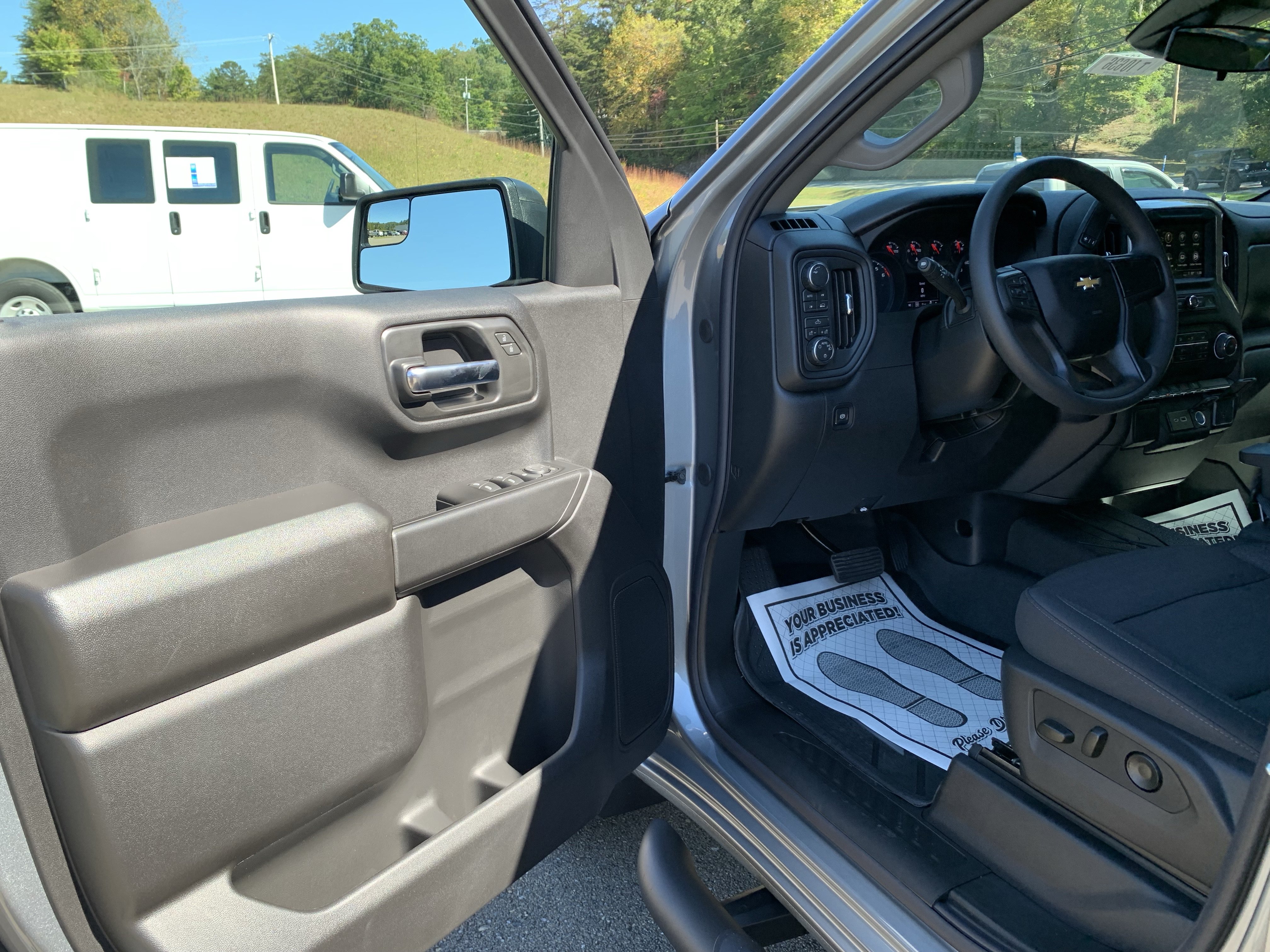 New 2026 Chevrolet Silverado 1500 Custom w/ Turbomax Blackout Package AWD/4WD image 7