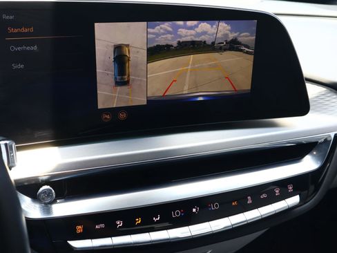 Used 2024 Cadillac Lyriq Luxury RWD image 30