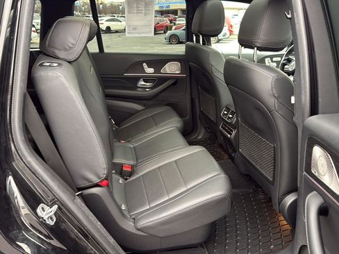Used 2024 Mercedes-Benz GLS 450 4MATIC image 42