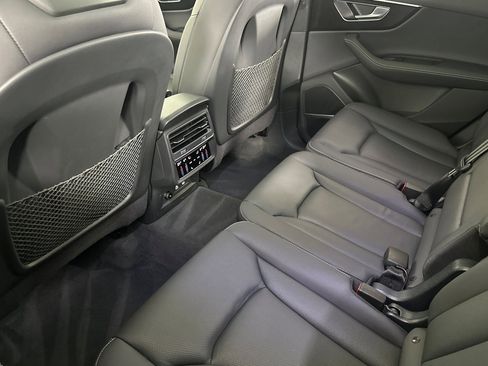 Used 2025 Audi Q7 3.0T Premium Plus w/ Premium Plus Package image 11