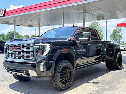 Used 2025 GMC Sierra 3500 Denali w/ Denali Reserve Package AWD/4WD image 6