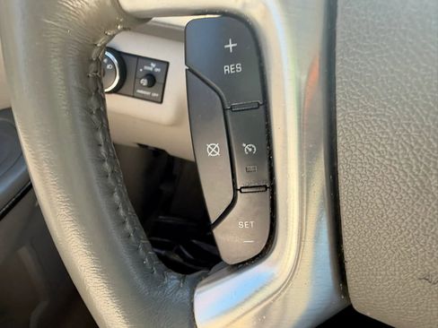 Used 2016 GMC Acadia SLT FWD image 22