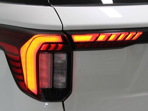 New 2026 Ford Explorer Active image 53