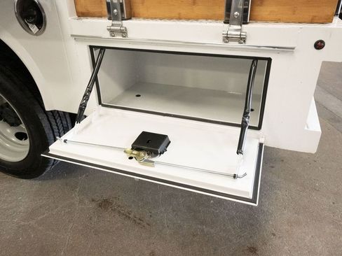 New 2025 Ford F450 XL w/ XL Chrome Package image 25