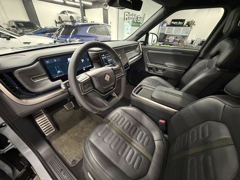 Used 2023 Rivian R1S Adventure AWD/4WD image 10