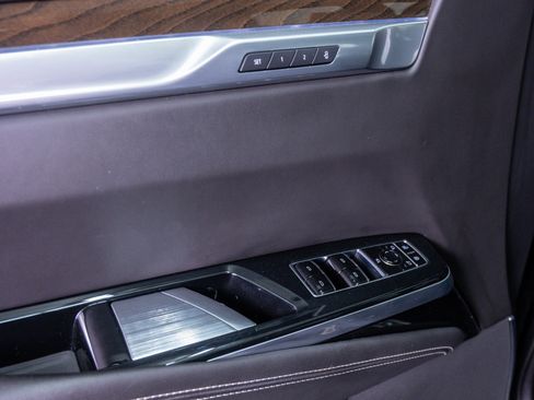 Used 2025 Cadillac Escalade Sport Platinum w/ LPO, Floor Liner Package AWD/4WD image 19