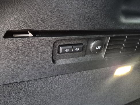 Used 2023 Lincoln Nautilus Reserve w/ Equipment Group 201A image 10