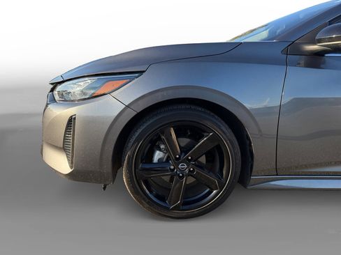 Used 2024 Nissan Sentra SR image 9