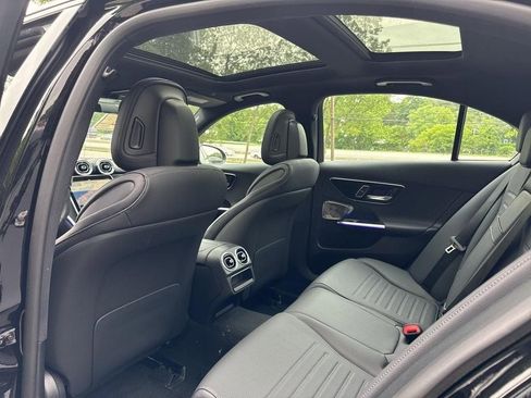 Used 2025 Mercedes-Benz C 300 4MATIC Sedan image 13