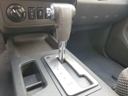 Used 2019 Nissan Frontier PRO-4X image 29