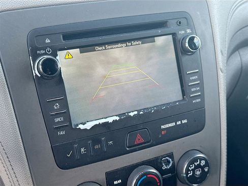 Used 2016 Chevrolet Traverse LS image 14