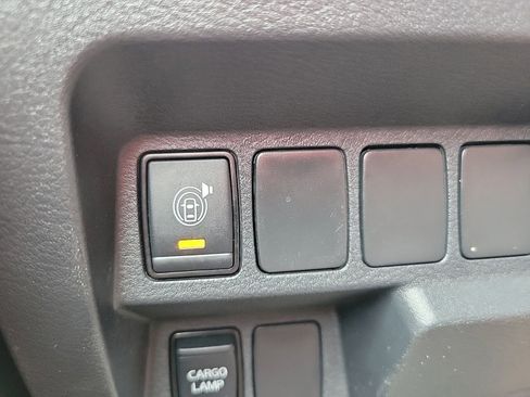 Used 2023 Nissan Frontier SV w/ Technology Package RWD image 37