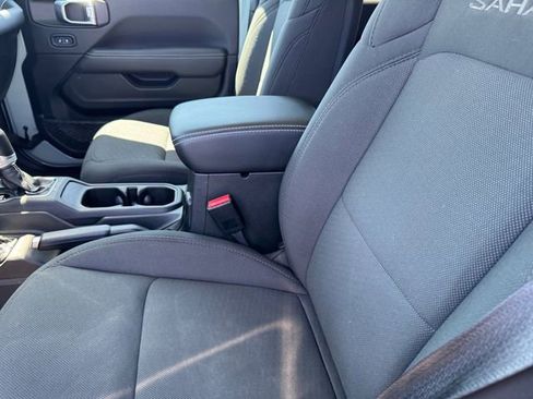 Certified 2023 Jeep Wrangler Unlimited Sahara w/ Cold Weather Group AWD/4WD image 17