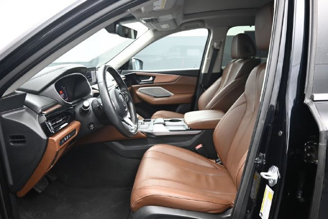 Used 2023 Acura MDX w/ Technology Package FWD image 7