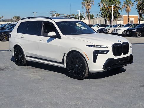 New 2027 BMW X7 xDrive40i w/ M Sport Package AWD/4WD image 4
