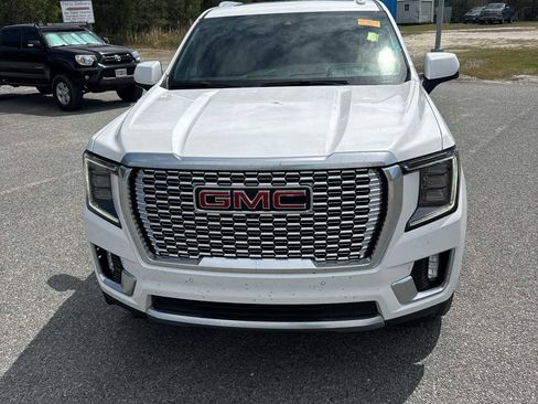 Used 2024 GMC Yukon XL Denali w/ Advanced Technology Package image 1
