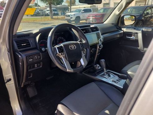 Used 2022 Toyota 4Runner SR5 Premium image 20