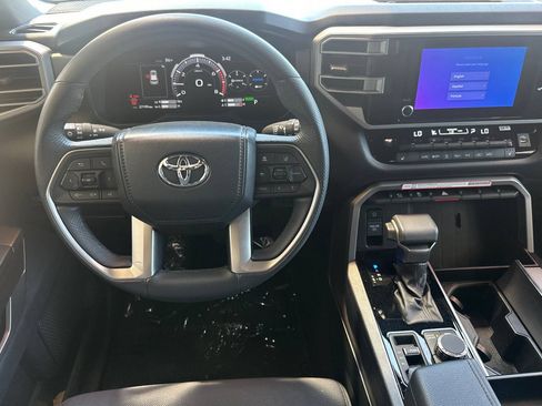 Certified 2025 Toyota Sequoia SR5 AWD/4WD image 18