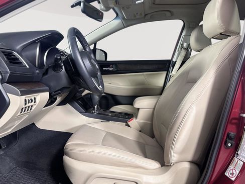 Used 2019 Subaru Outback 2.5i Limited w/ Popular Package #2 AWD/4WD image 5