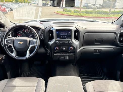 Used 2020 Chevrolet Silverado 1500 LT w/ Convenience Package AWD/4WD image 26