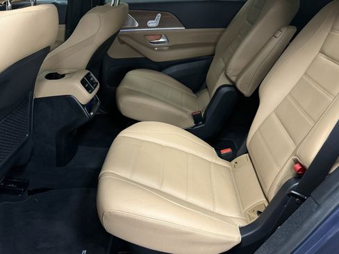 Certified 2025 Mercedes-Benz GLS 450 GLS 450 image 39