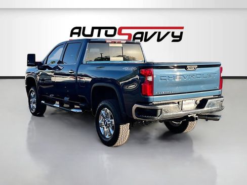 Used 2020 Chevrolet Silverado 2500 LTZ w/ LTZ Convenience Package AWD/4WD image 5