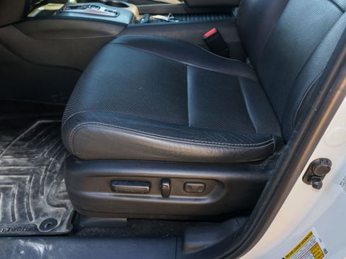 Used 2023 Honda Passport EX-L image 9