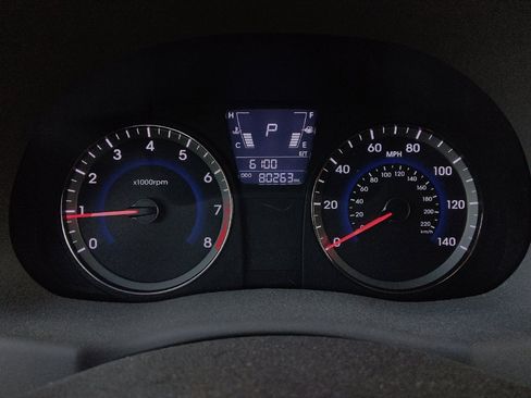 Used 2014 Hyundai Accent GLS w/ Option Group 2 FWD image 23