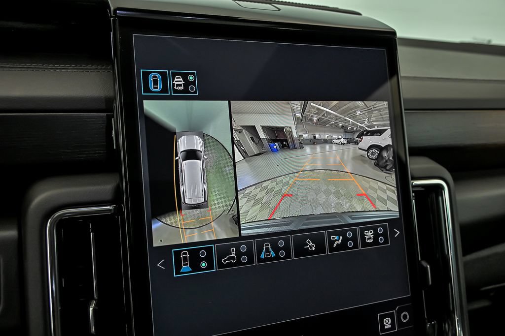 New 2026 GMC Yukon Denali w/ Denali Reserve Package AWD/4WD image 18