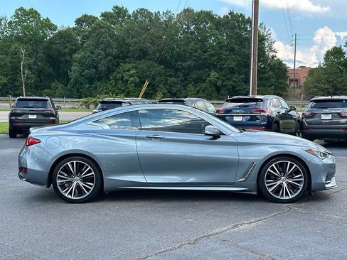 Used 2018 INFINITI Q60 3.0t Luxe w/ Sensory Package 3.0T Luxe RWD image 6