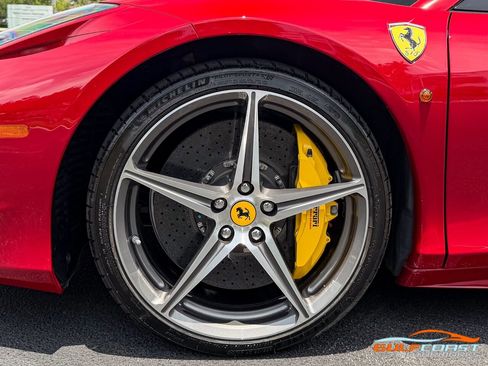 Used 2013 Ferrari 458 Spider RWD image 38