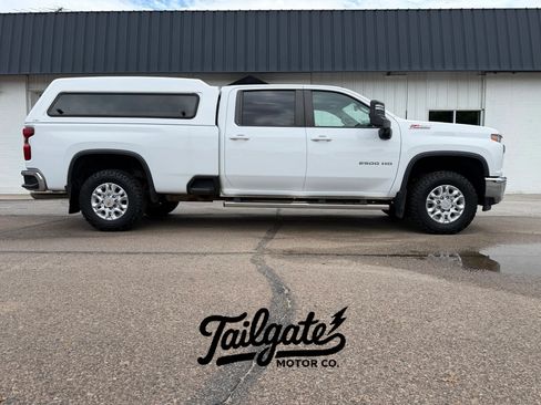 Used 2021 Chevrolet Silverado 2500 LT w/ All Star Edition AWD/4WD image 1