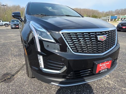 Used 2025 Cadillac XT5 Premium Luxury image 11