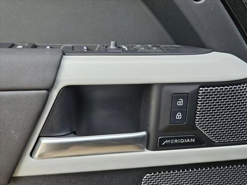 Used 2024 Land Rover Defender 110 S AWD/4WD image 20