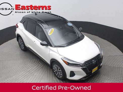 Used 2023 Nissan Kicks SR w/ SR Premium Package image 5