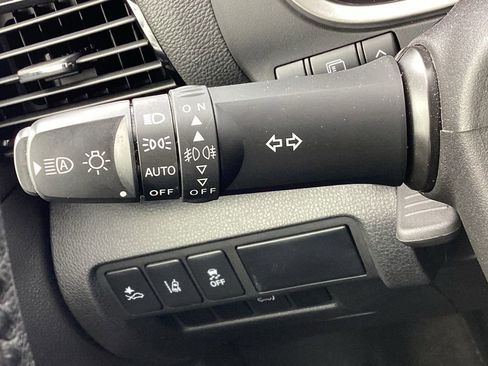Used 2025 Mitsubishi Eclipse Cross AWD image 27