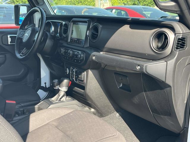 Used 2023 Jeep Gladiator Sport AWD/4WD image 24