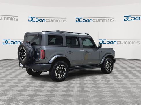 Used 2024 Ford Bronco Outer Banks AWD/4WD image 9