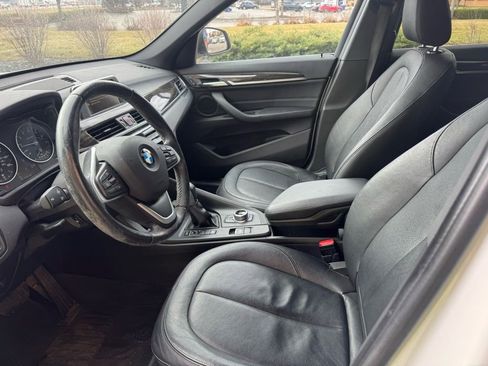 Used 2017 BMW X1 xDrive28i w/ Premium Package image 16