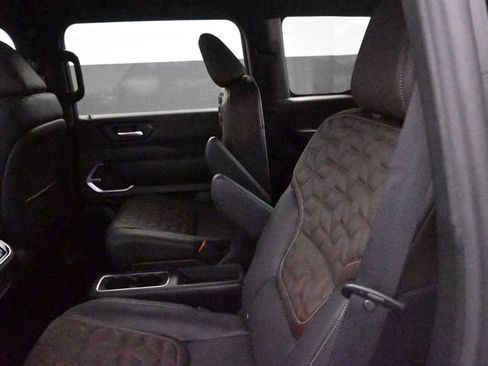 Used 2025 Nissan Armada Platinum w/ Convenience Package image 26