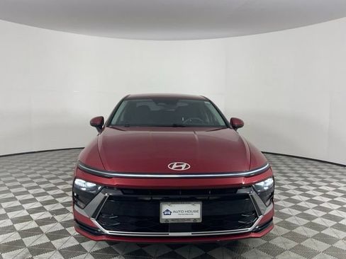 Used 2025 Hyundai Sonata SEL FWD image 2