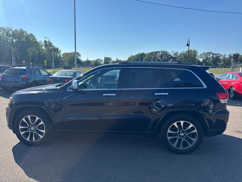 Used 2018 Jeep Grand Cherokee Overland image 8