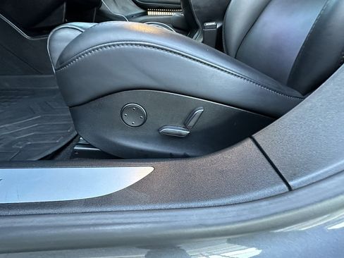 Used 2018 Tesla Model S 100D image 18