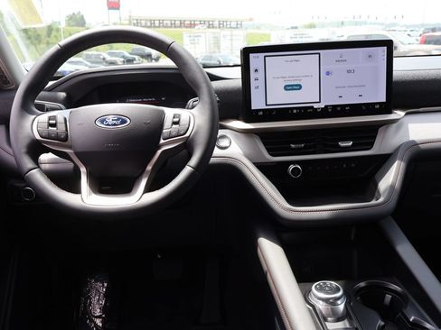 New 2026 Ford Explorer Active AWD/4WD image 21