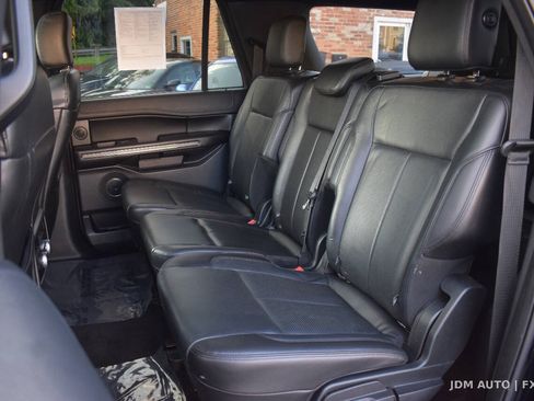 Used 2018 Ford Expedition Max XLT AWD/4WD image 14