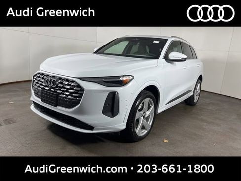 Used 2025 Audi Q5 Premium Plus w/ Premium Plus AWD/4WD image 3