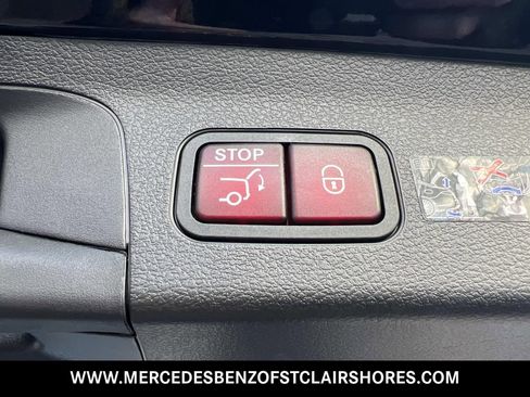 New 2026 Mercedes-Benz GLS 580 4MATIC image 15