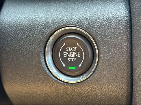 New 2025 GMC Acadia Elevation image 19