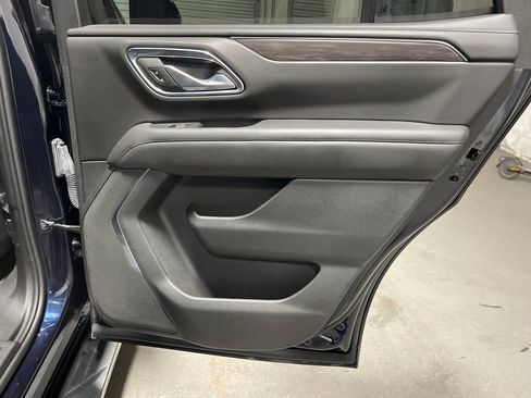 Used 2024 Chevrolet Tahoe LS RWD image 13