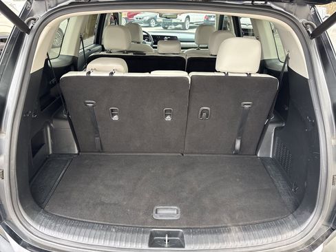 Used 2023 Kia Telluride EX image 12